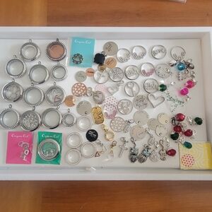 VHTF Origami Owl Huge Locket Plate Dangle Accessories Lot